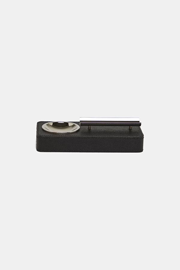 LEATHER ASHTRAY 2
