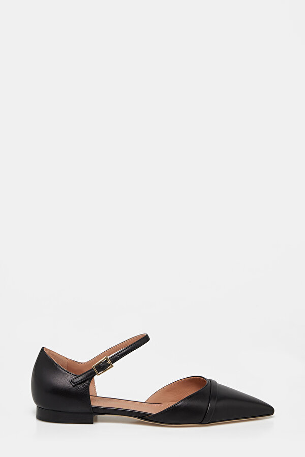 BLACK FLAT SHOES