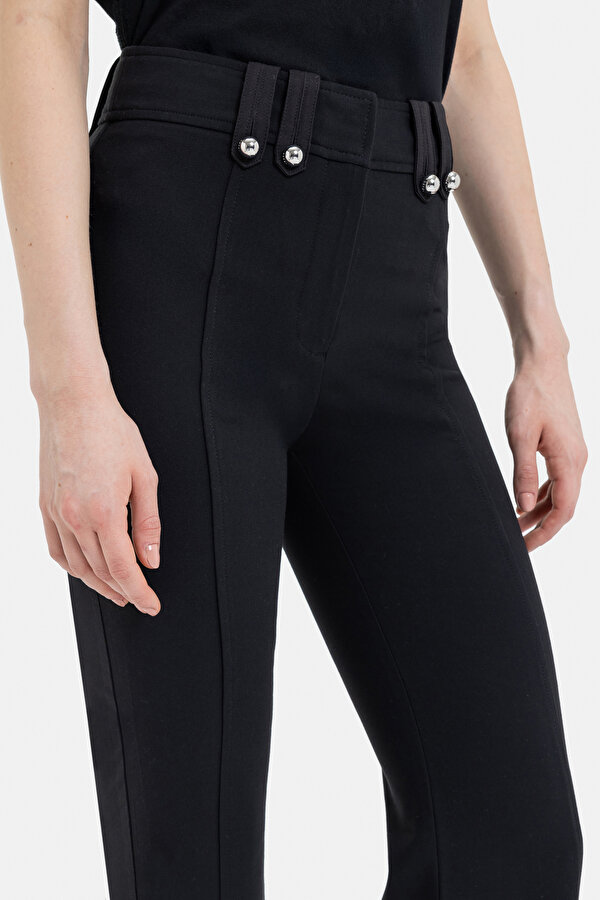 BLACK STRAIGHT CUT TROUSERS