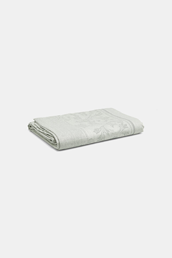 OVAL TABLECLOTH 2