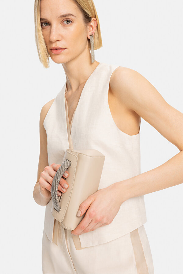CREAM V NECK VEST 7