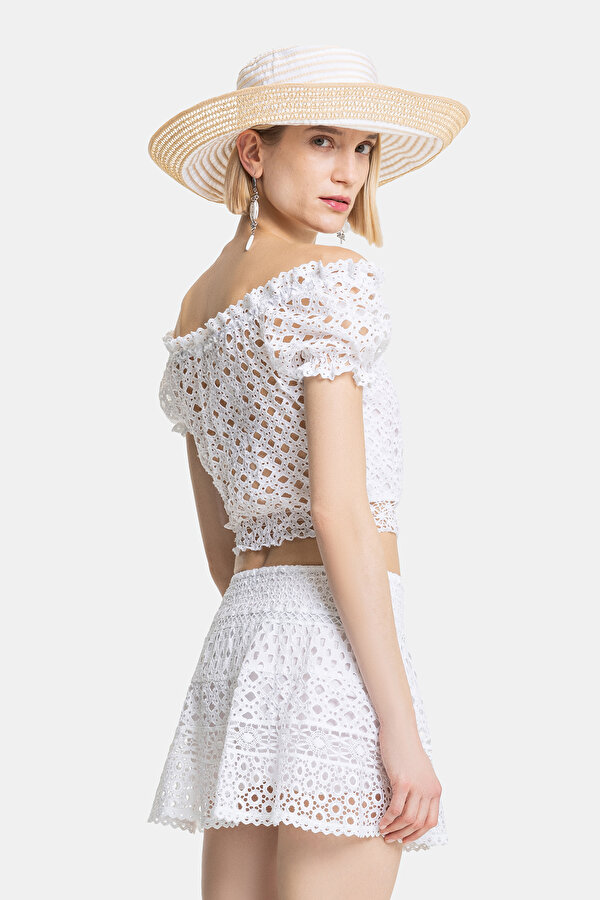 WHITE CLEAVAGE OFF THE SHOULDER BLOUSE 2