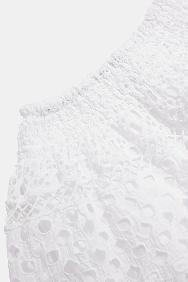 WHITE LACY MINI SKIRT 6
