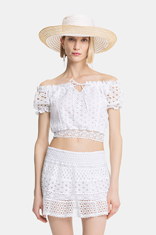 WHITE LACY MINI SKIRT 2