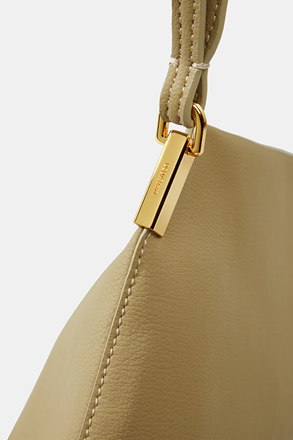 BEIGE BAG 7