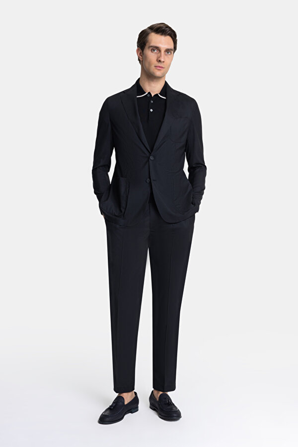 BLACK SUIT