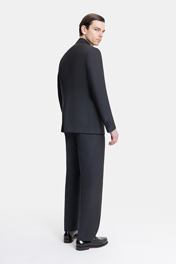 BLACK TUXEDO 2