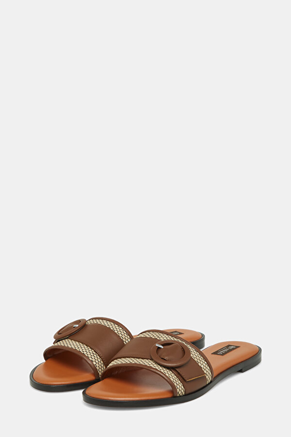 BROWN LEATHER SLIPPER 2