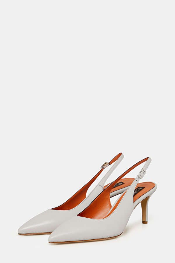 LIGHT GREY LEATHER SHOE 2