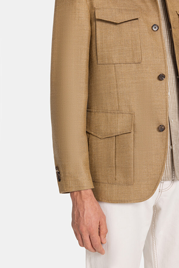 BEIGE JACKET 6