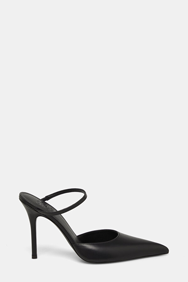 BLACK LEATHER SHOE