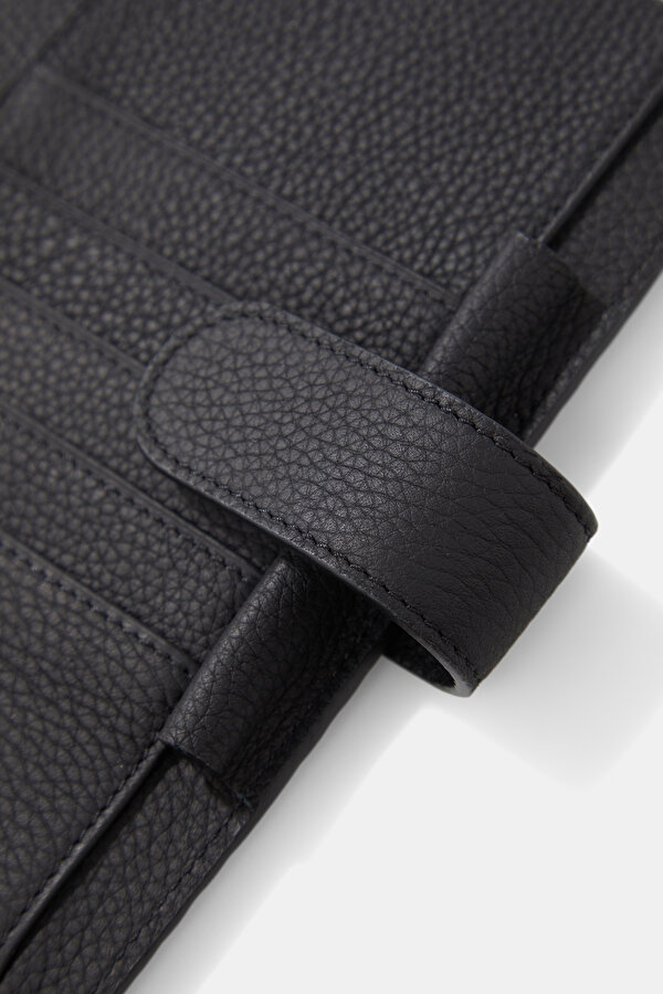 BLACK LEATHER VAIROUS ACCESSORIES 6