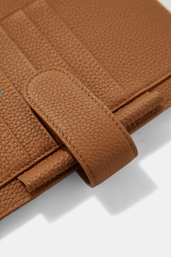 TAN LEATHER VAIROUS ACCESSORIES 7