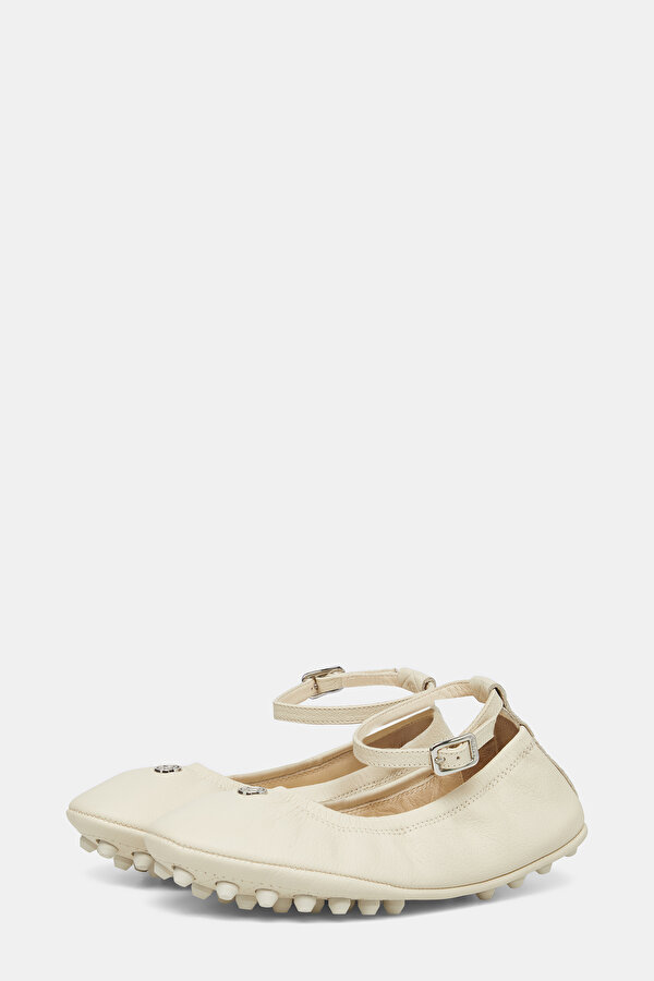 ECRU FLAT SHOES 2