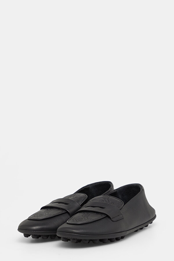 BLACK MONOGRAM LEATHER SHOE 2