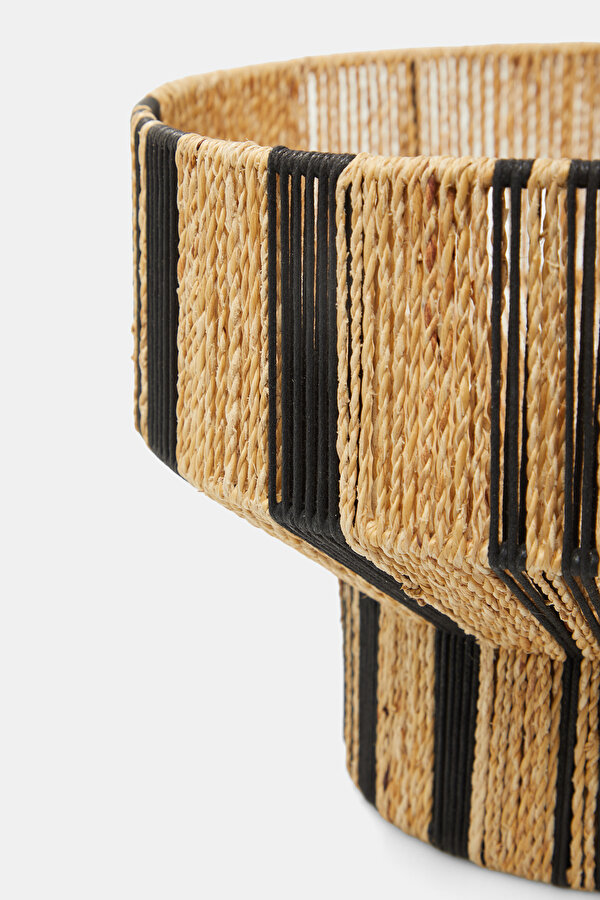 DECORATIVE LARGE SIZE WICKER VASE 2