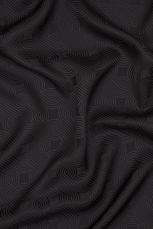 BLACK JACQUARD JAQUARD SHAWL 2