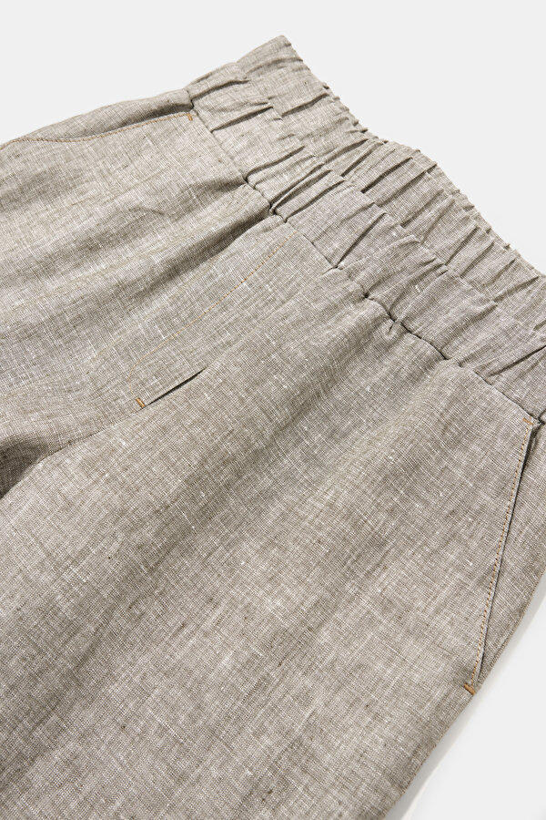 BEIGE TROUSERS 7