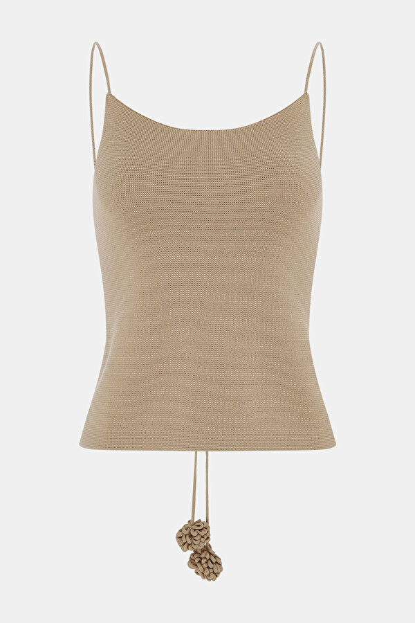 CREAM SLEEVELESS SUSPENDER BLOUSE
