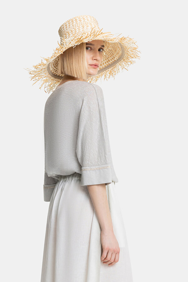 GREY BASIC / ROUND NECKLINE 3/4 SLEEVES TSHIRT 2