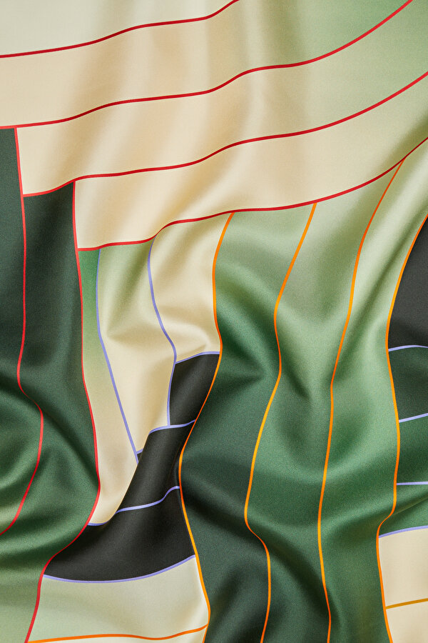 GEOMETRİK DESENLİ TWILL İPEK EŞARP 2