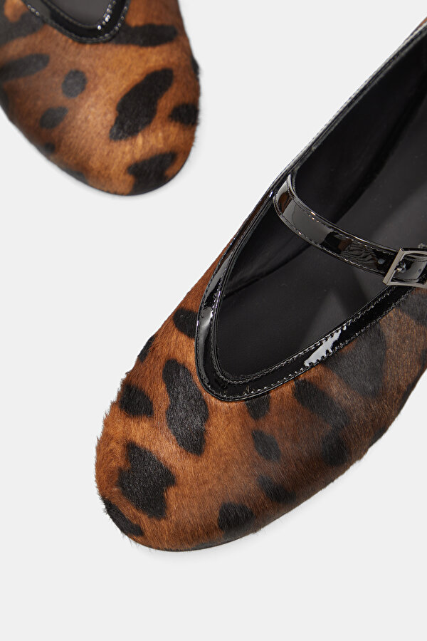 BLACK FLAT SHOES 6