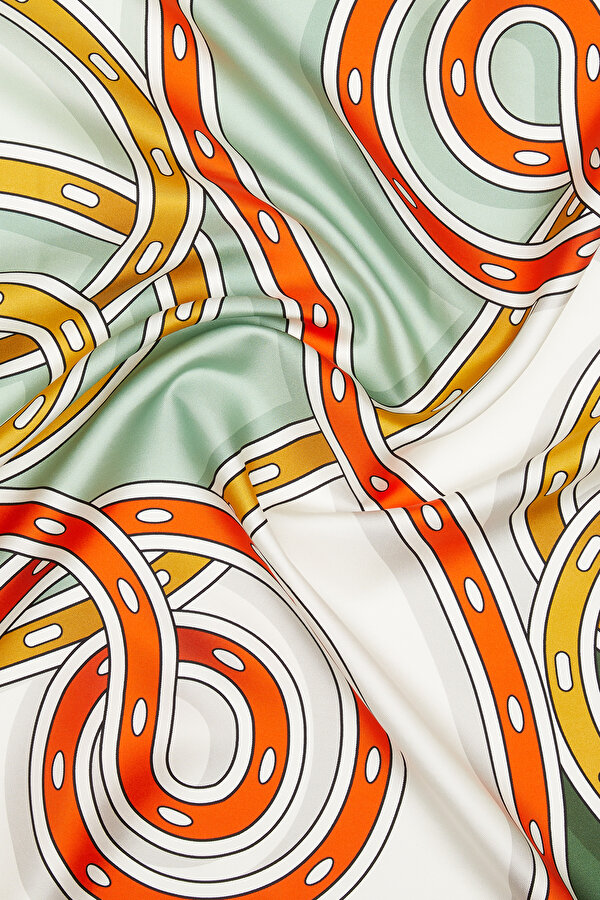 GEOMETRİK DESENLİ TWILL İPEK EŞARP 2