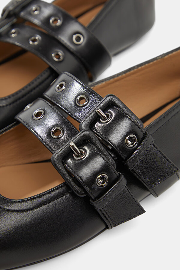 BLACK FLAT SHOES 7