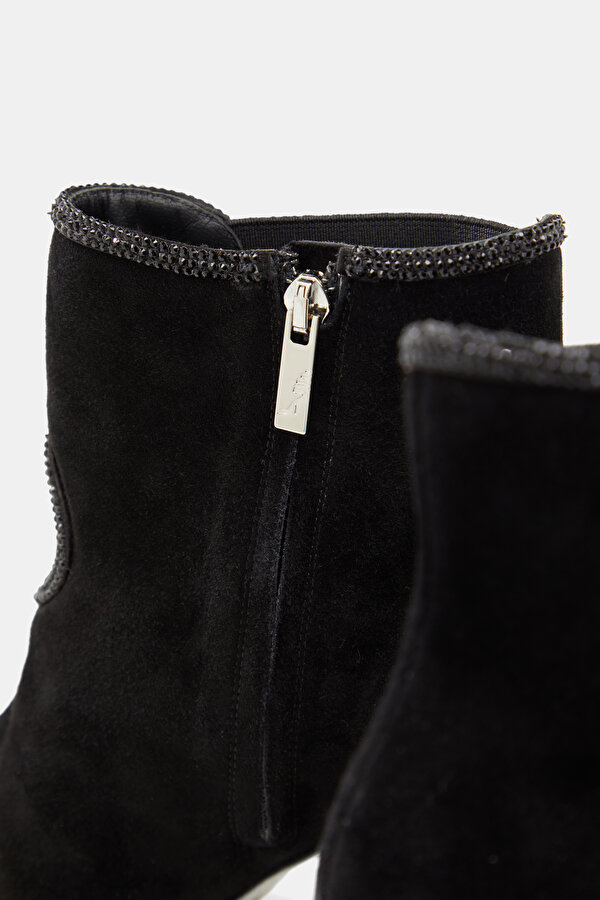 BLACK SUEDE BOOT 7