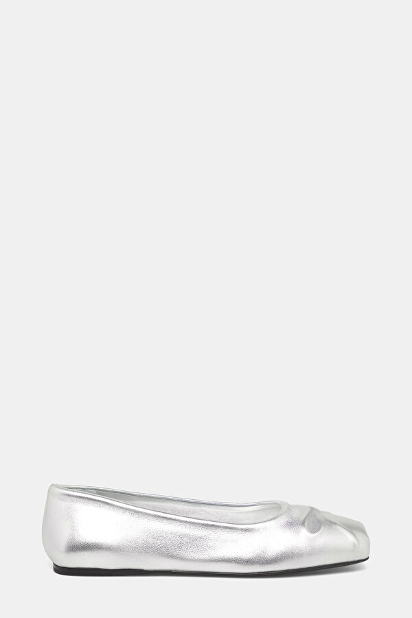 SİLVER FLAT SHOES