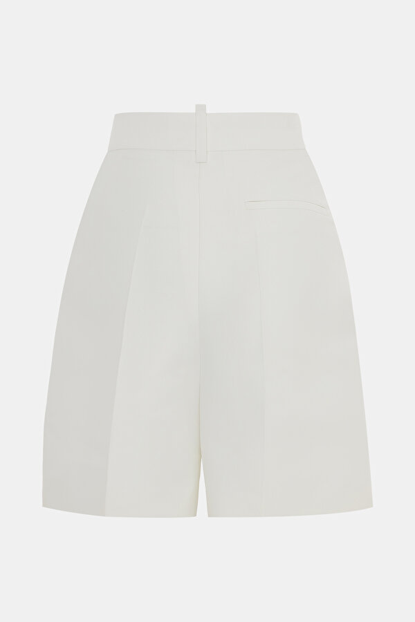ECRU SHORTS 2