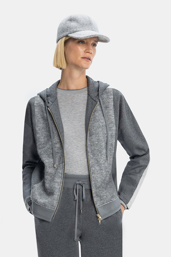 GRİ KAPUŞONLU SWEATSHİRT