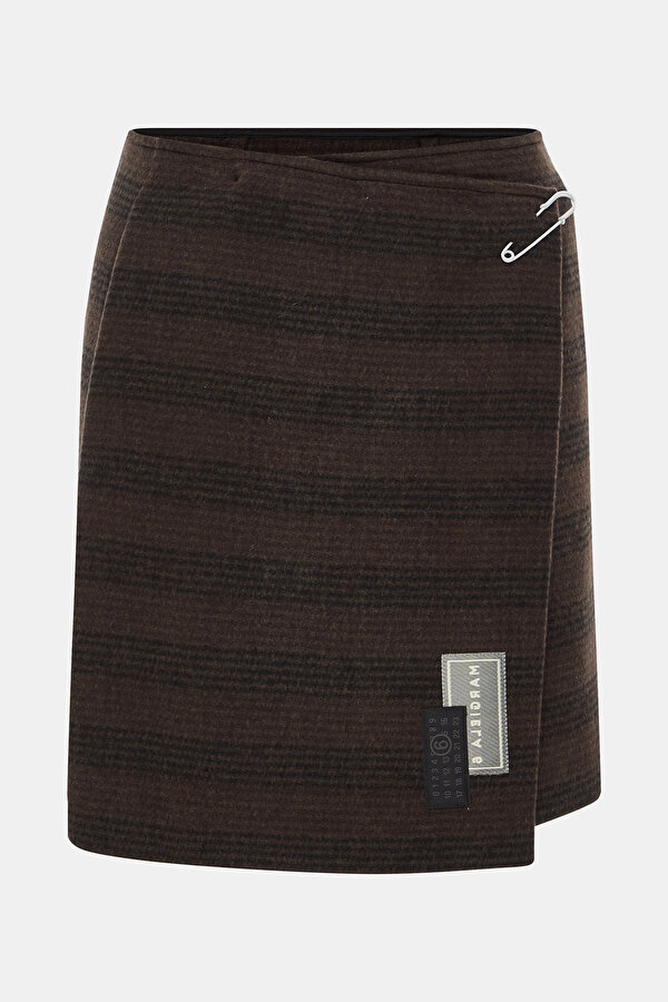 BLACK SKIRT