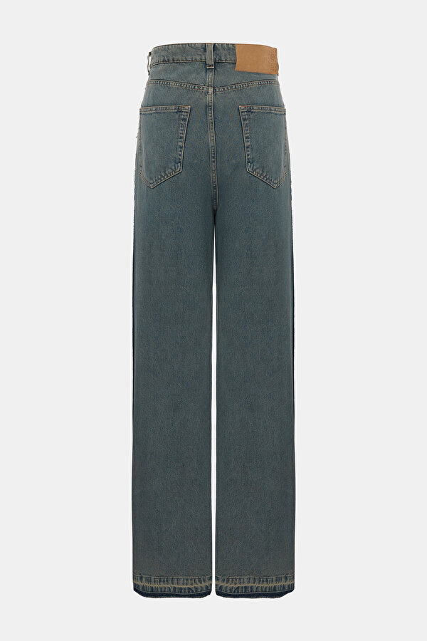 LIGHT GREY TROUSERS 2