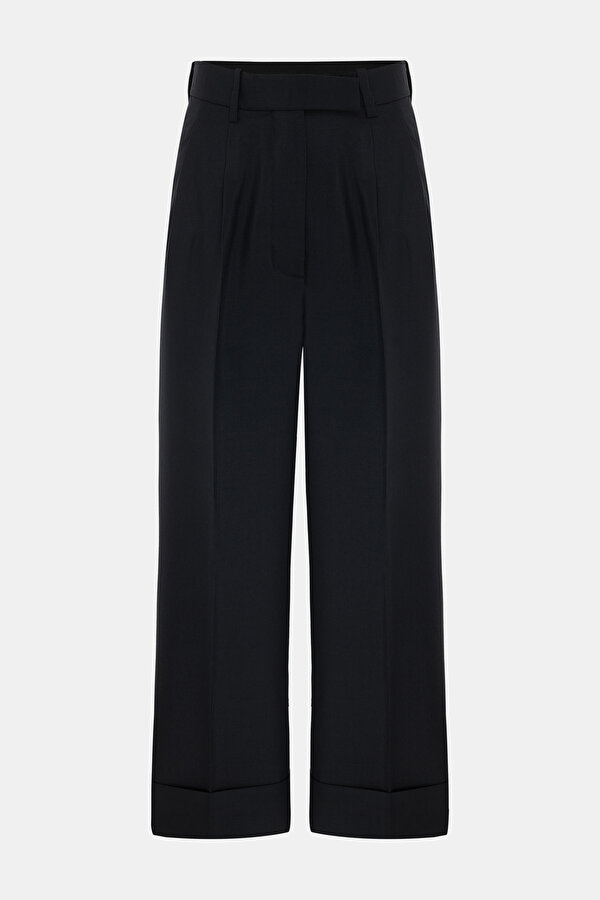 BLACK STRAIGHT CUT TROUSERS