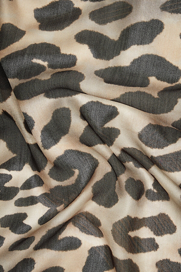 DARK BROWN ANIMAL FIGURED WOOL/SILK SHAWL 2