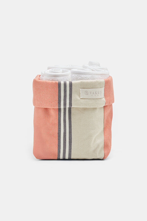 POUCH