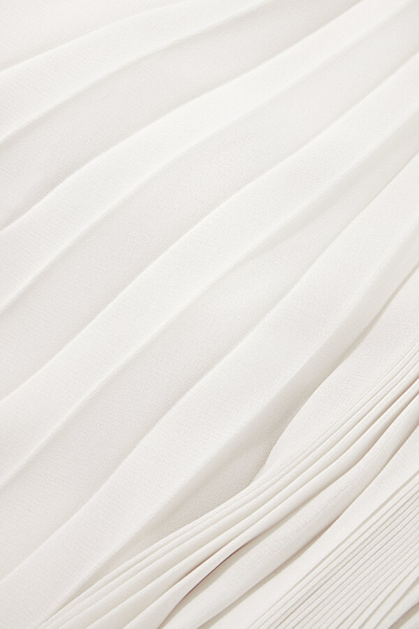 CREAM SLEEVELESS DRESS 7