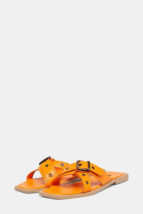 ORANGE LEATHER SLIPPER 2