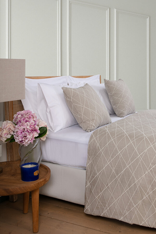 BEDSPREAD