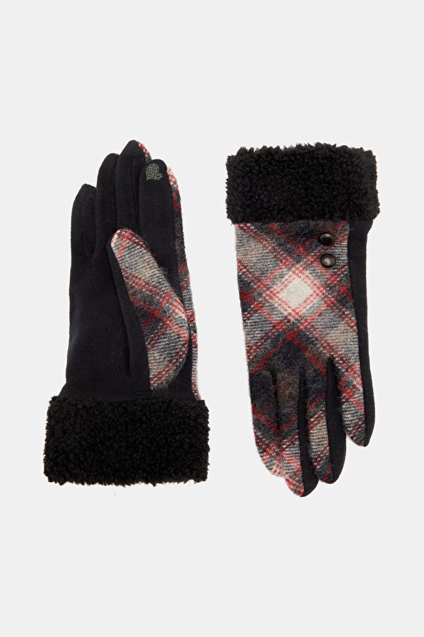 WHITE GLOVE