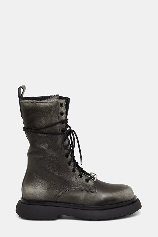 GREY LEATHER BOOT