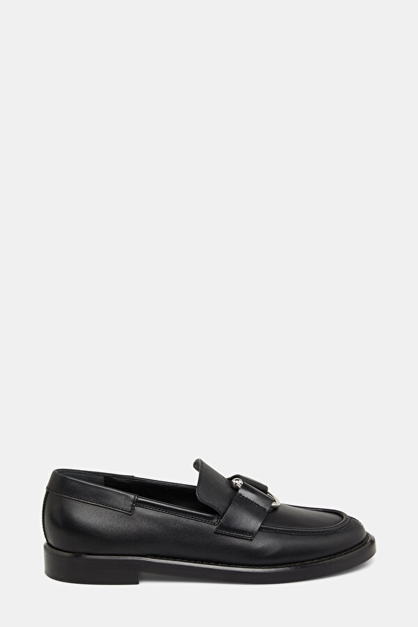 BLACK LEATHER SHOES