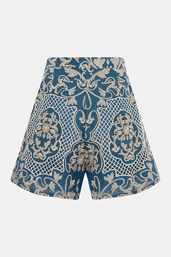 WHITE FLORAL PATTERN LINEN SHORTS 2