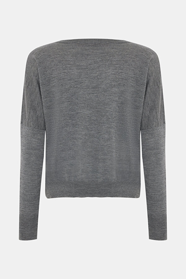 GREY V NECK TRICOT 2