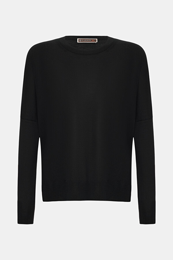 BLACK BASIC / ROUND NECKLINE TRICOT