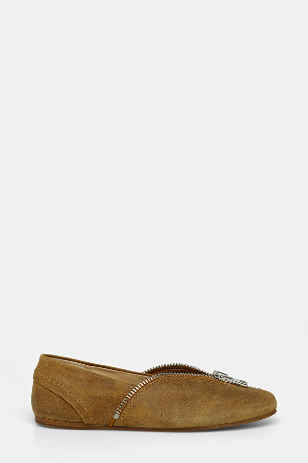 TAN FLAT SHOES