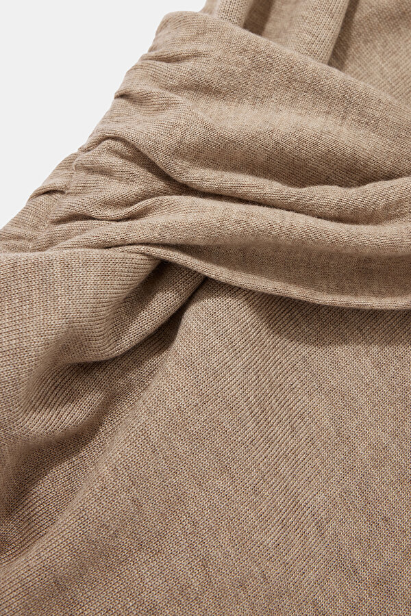 BEIGE DRESS 6