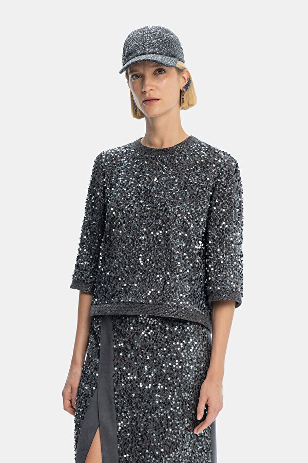 GREY BASIC / ROUND NECKLINE 3/4 SLEEVES BLOUSE