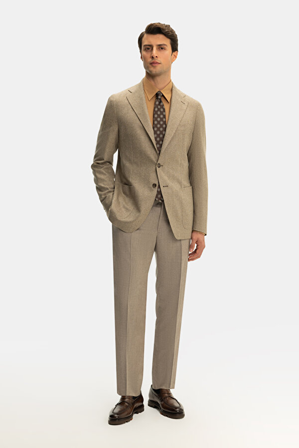 BEIGE JACKET
